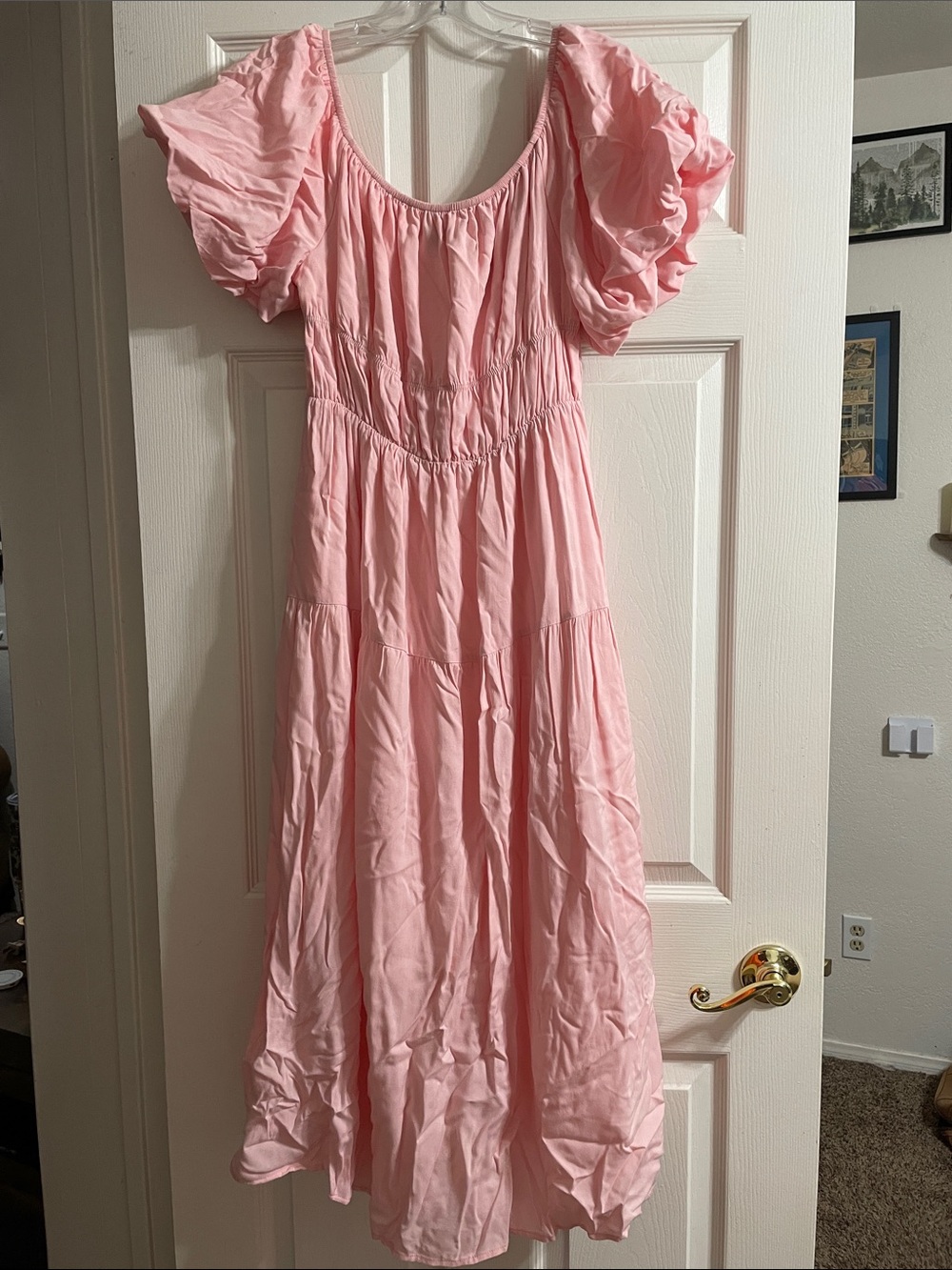 Pink Tiered Puff-Sleeve Dress